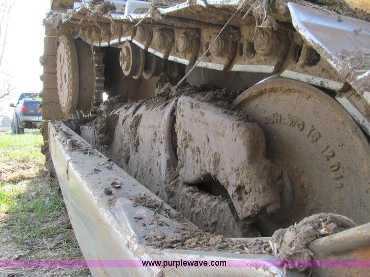 image for item E4710 1998 Caterpillar D6R XL dozer