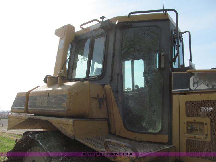 image for item E4710 1998 Caterpillar D6R XL dozer