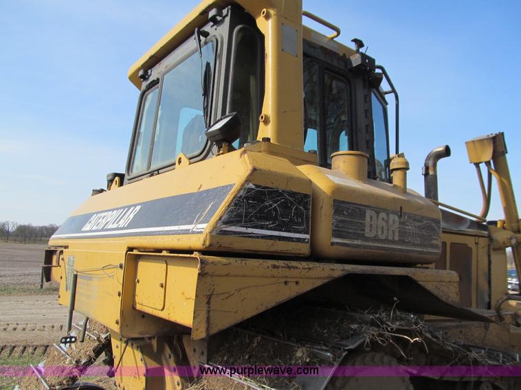 image for item E4710 1998 Caterpillar D6R XL dozer