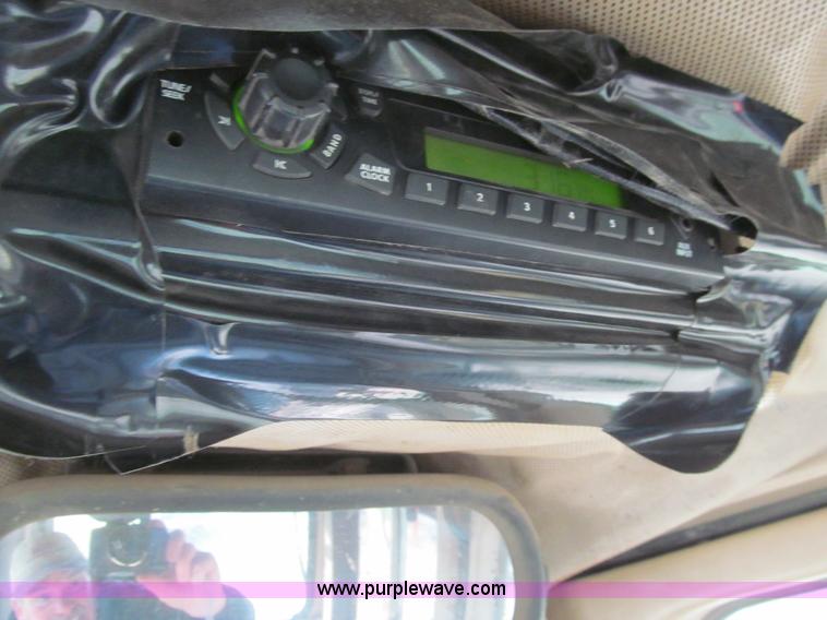 image for item E4710 1998 Caterpillar D6R XL dozer