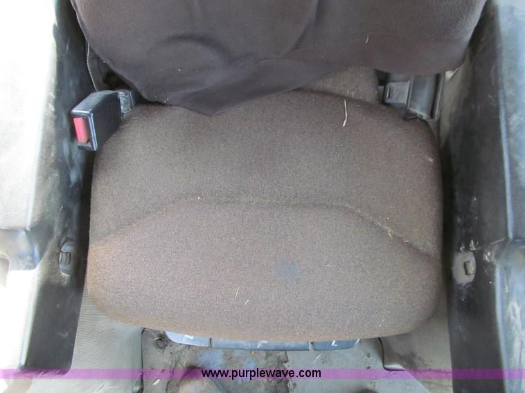 image for item E4710 1998 Caterpillar D6R XL dozer