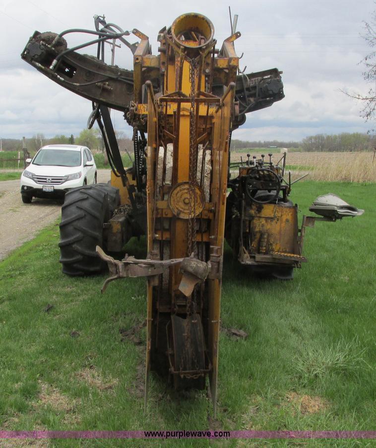 image for item E4712 Speicher H600 trencher