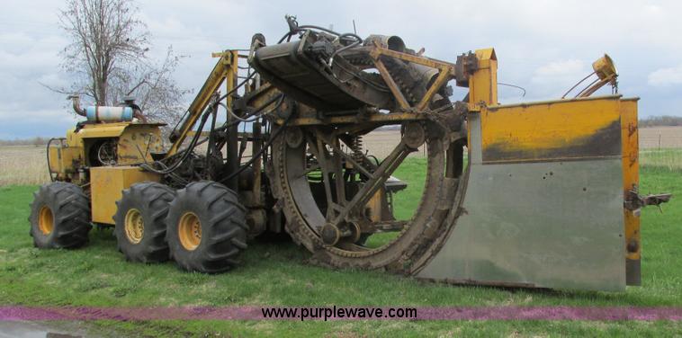 image for item E4712 Speicher H600 trencher