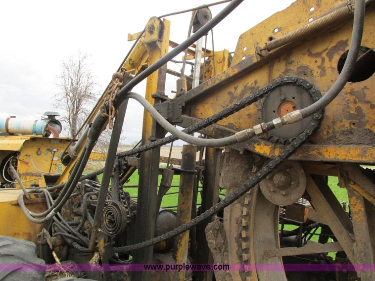 image for item E4712 Speicher H600 trencher
