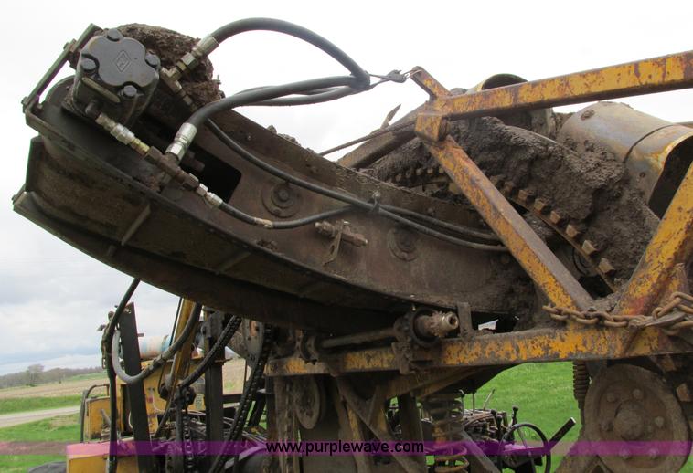 image for item E4712 Speicher H600 trencher