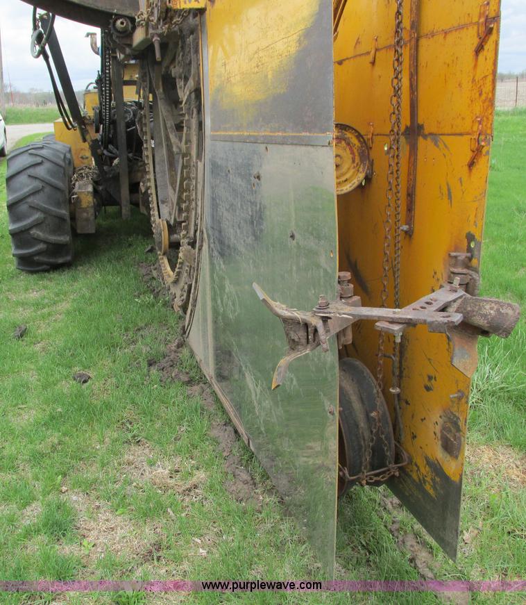 image for item E4712 Speicher H600 trencher