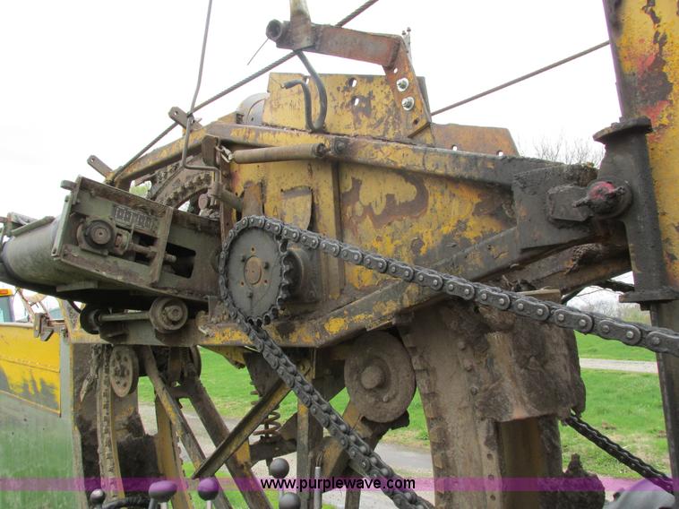 image for item E4712 Speicher H600 trencher