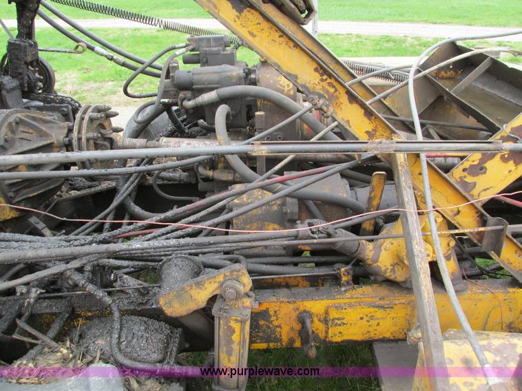image for item E4712 Speicher H600 trencher