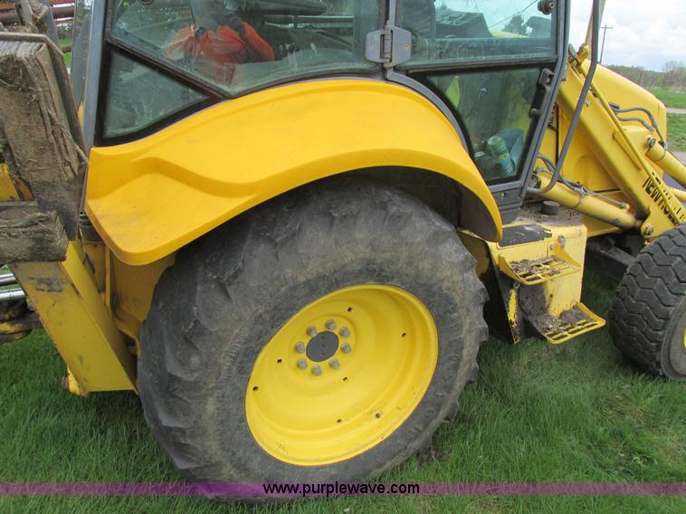 image for item E4713 2000 New Holland 575E backhoe