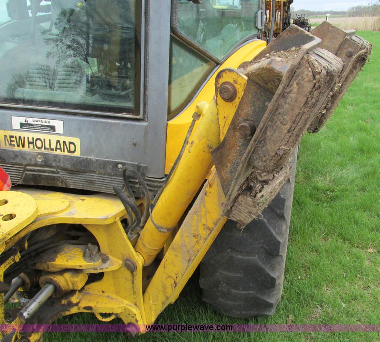 image for item E4713 2000 New Holland 575E backhoe