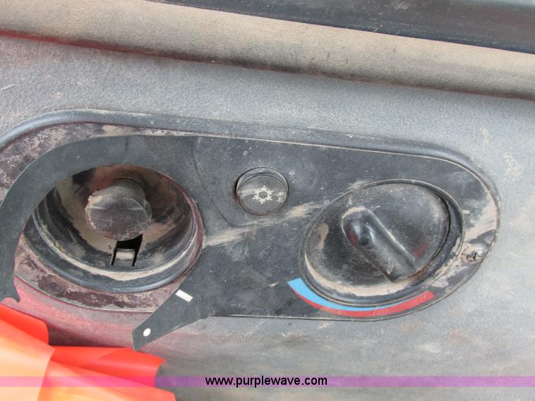 image for item E4713 2000 New Holland 575E backhoe