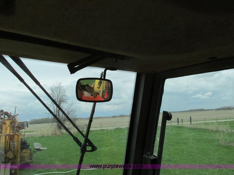 image for item E4713 2000 New Holland 575E backhoe