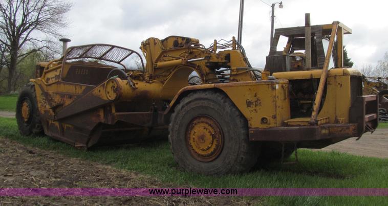 image for item E4714 1970 Caterpillar 627 scraper
