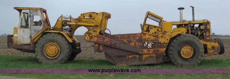image for item E4714 1970 Caterpillar 627 scraper