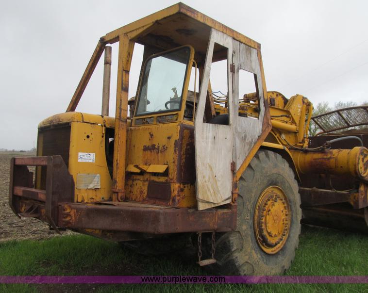 image for item E4714 1970 Caterpillar 627 scraper