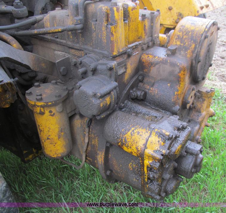 image for item E4714 1970 Caterpillar 627 scraper