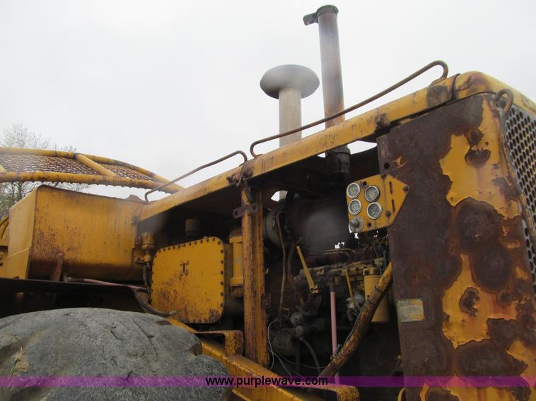 image for item E4714 1970 Caterpillar 627 scraper