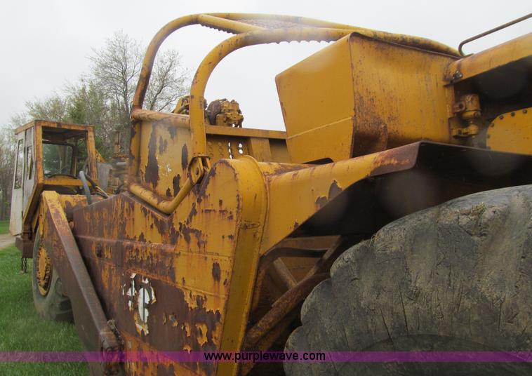 image for item E4714 1970 Caterpillar 627 scraper
