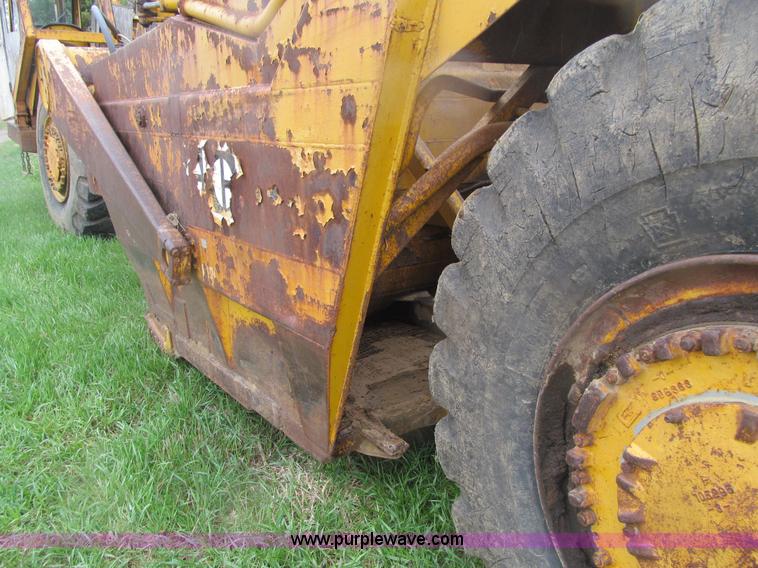 image for item E4714 1970 Caterpillar 627 scraper