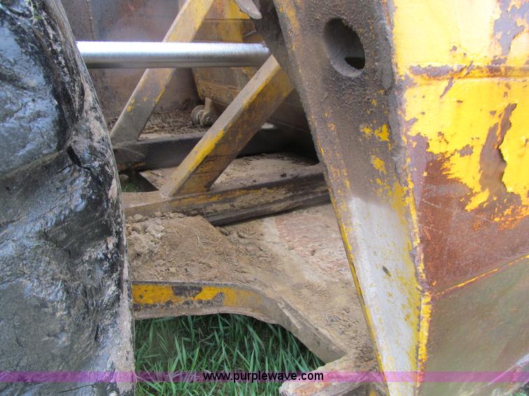 image for item E4714 1970 Caterpillar 627 scraper