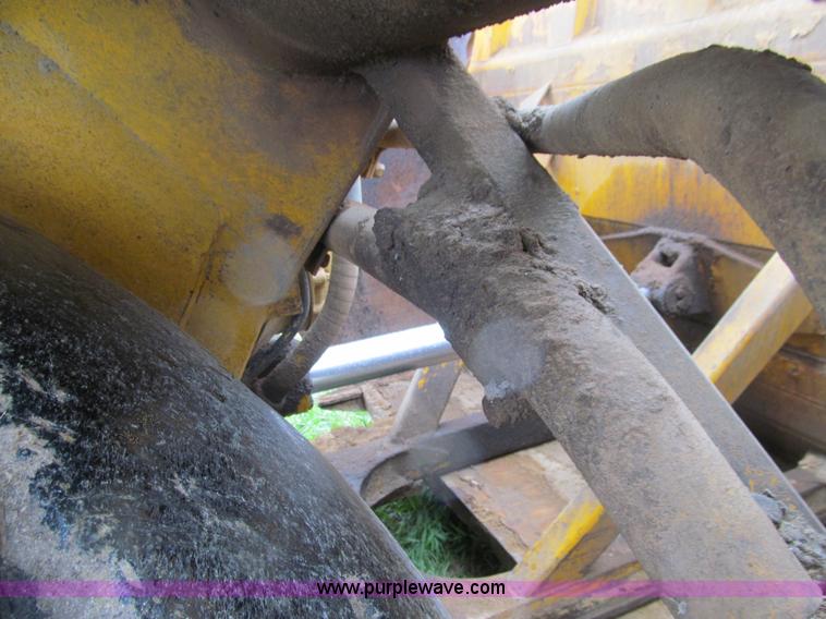 image for item E4714 1970 Caterpillar 627 scraper