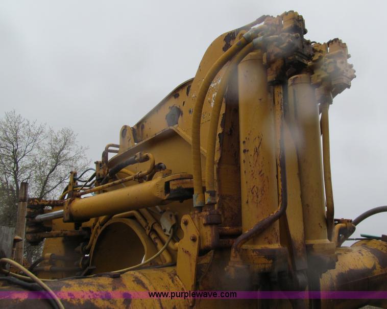 image for item E4714 1970 Caterpillar 627 scraper