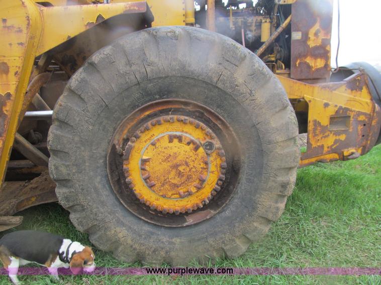 image for item E4714 1970 Caterpillar 627 scraper