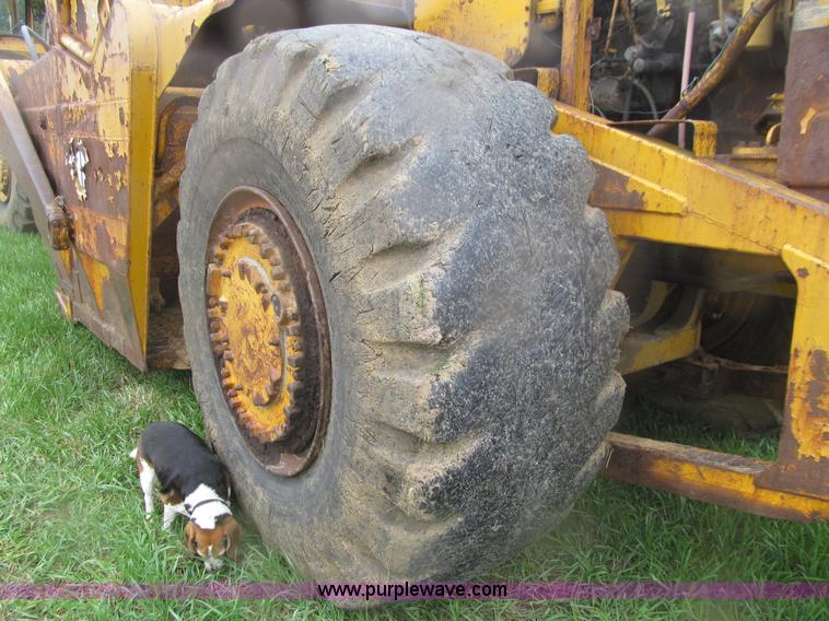 image for item E4714 1970 Caterpillar 627 scraper