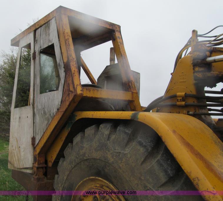 image for item E4714 1970 Caterpillar 627 scraper