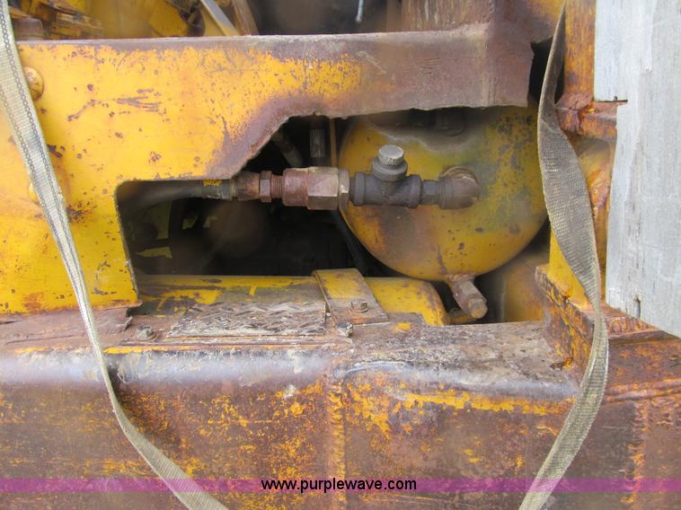image for item E4714 1970 Caterpillar 627 scraper