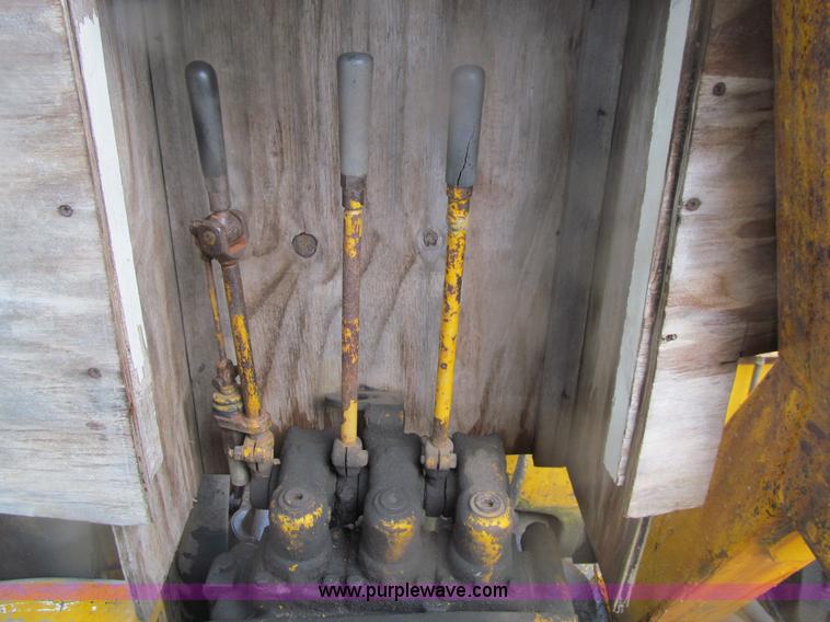 image for item E4714 1970 Caterpillar 627 scraper