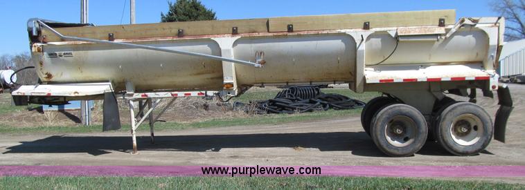 image for item E4716 1997 Ranco-anvil frame-less end dump trailer