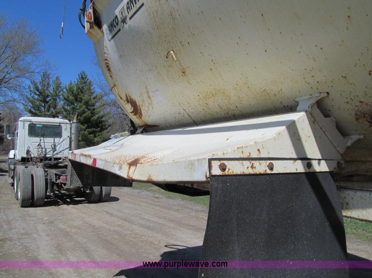 image for item E4716 1997 Ranco-anvil frame-less end dump trailer