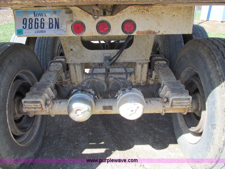 image for item E4716 1997 Ranco-anvil frame-less end dump trailer