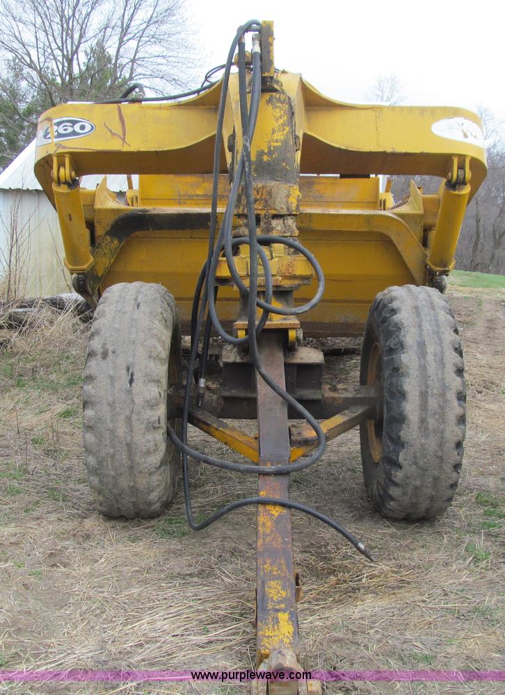 image for item E4720 Shop built hydraulic pull scraper