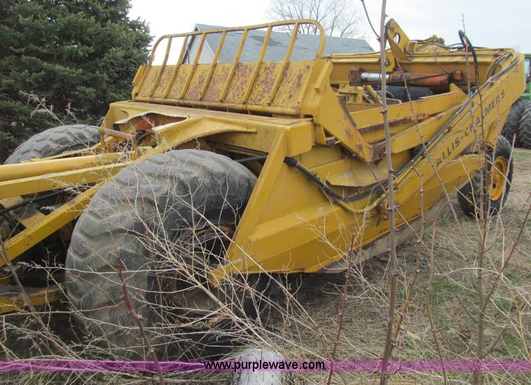 image for item E4720 Shop built hydraulic pull scraper