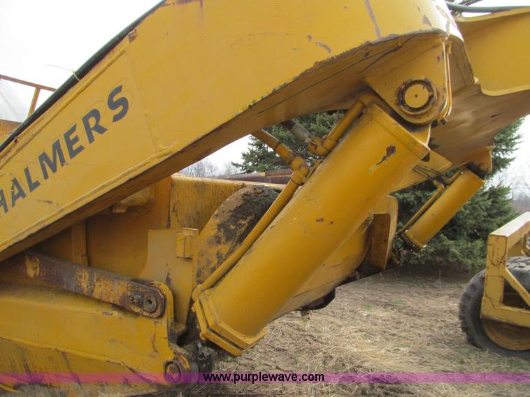 image for item E4720 Shop built hydraulic pull scraper