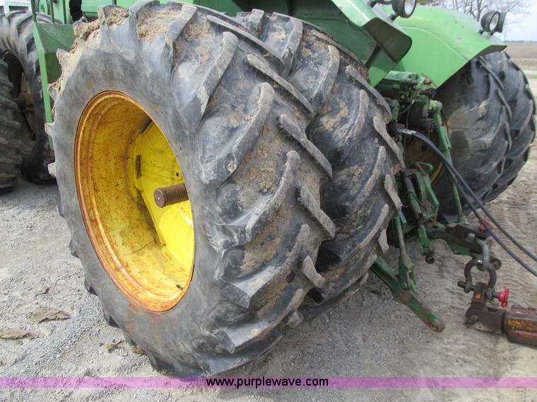 image for item E4721 1976 John Deere 8630 4WD tractor