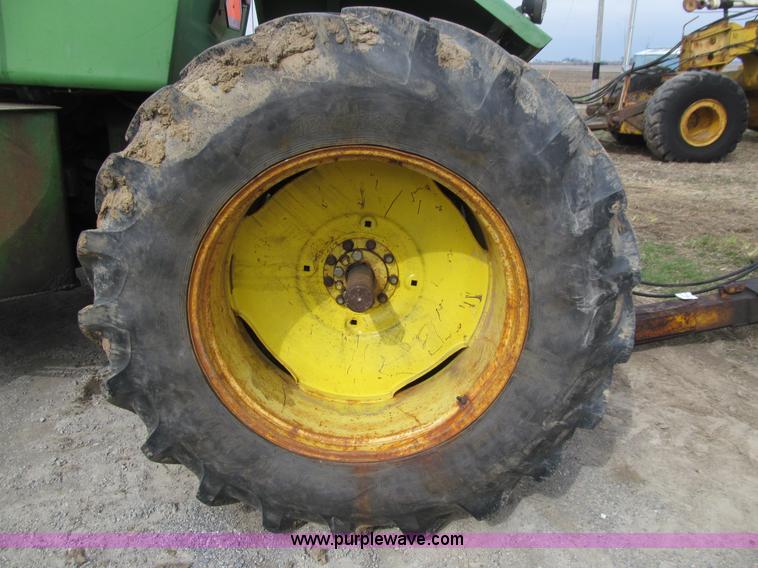 image for item E4721 1976 John Deere 8630 4WD tractor