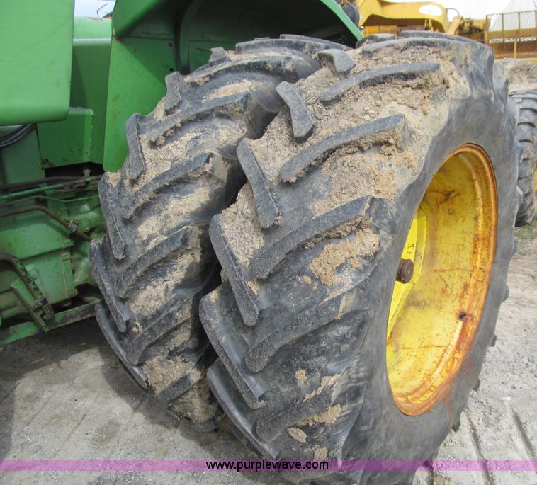 image for item E4721 1976 John Deere 8630 4WD tractor