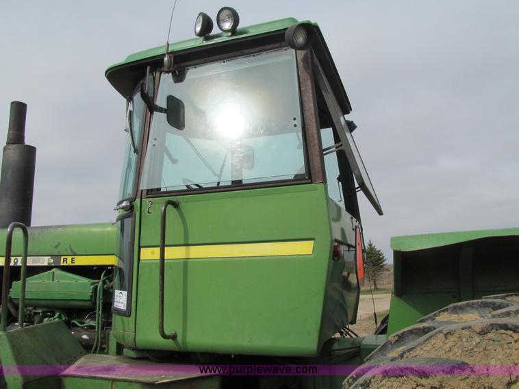 image for item E4721 1976 John Deere 8630 4WD tractor