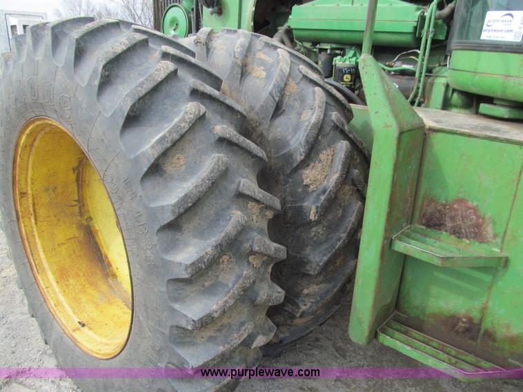 image for item E4721 1976 John Deere 8630 4WD tractor
