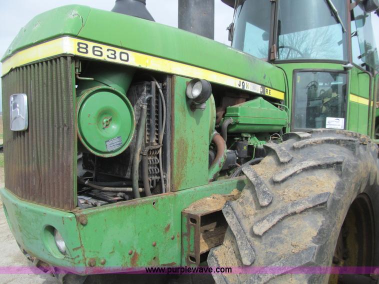 image for item E4721 1976 John Deere 8630 4WD tractor