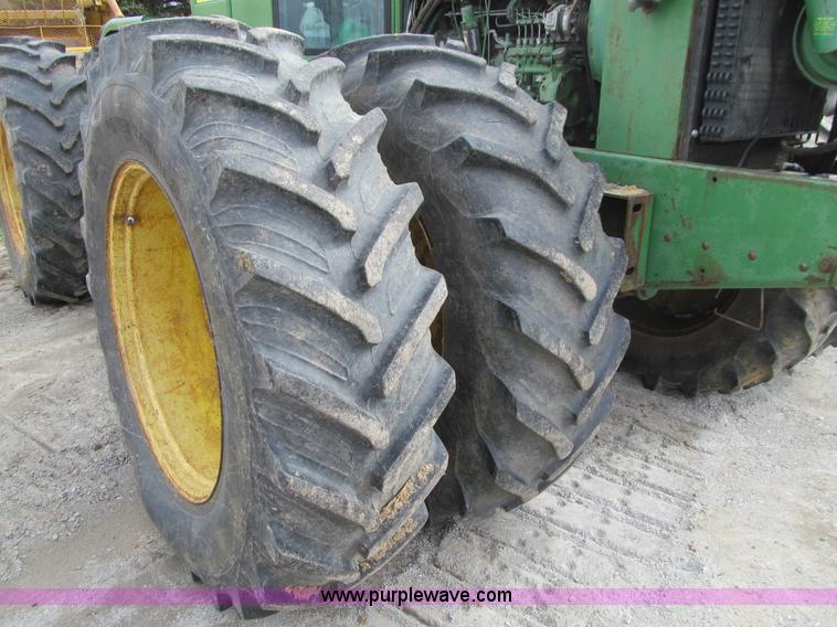 image for item E4721 1976 John Deere 8630 4WD tractor