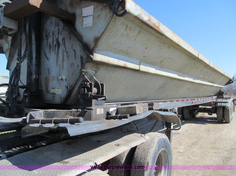 image for item E4722 1995 Smithco 5C1 side dump trailer