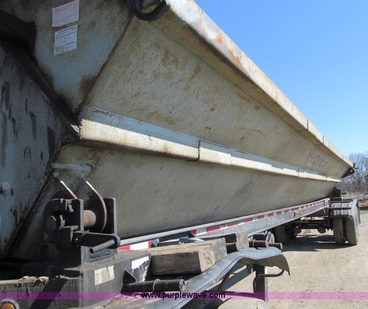 image for item E4722 1995 Smithco 5C1 side dump trailer