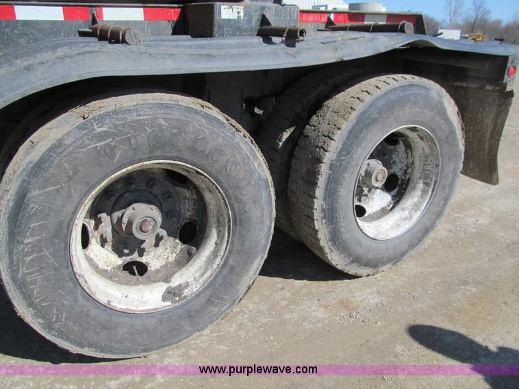 image for item E4722 1995 Smithco 5C1 side dump trailer