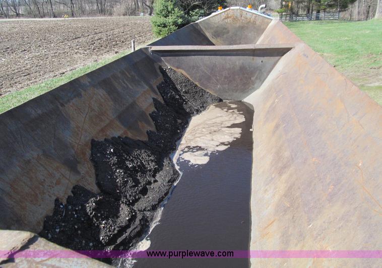 image for item E4722 1995 Smithco 5C1 side dump trailer