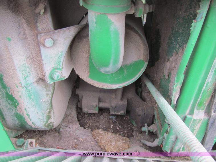 image for item E4723 1977 John Deere 2040 Industrial tractor