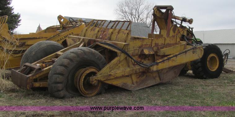 image for item E4727 Shop built hydraulic pull scraper bowl